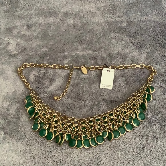 NWT Cara New York Green and Gold Layered Statement Necklace - Picture 10 of 12